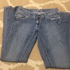 Maurices Jeans - Maurice’s size 3/4 regular length jeans. Maurices Jeans - Maurice’s size 3/4 regular length jeans.